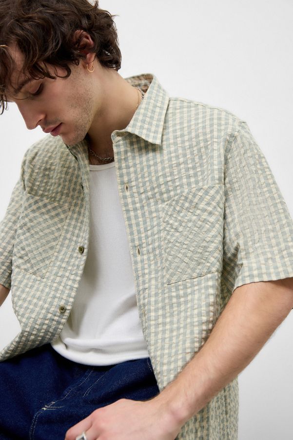 Vista diapositiva: 1: BDG Check Seersucker Shirt