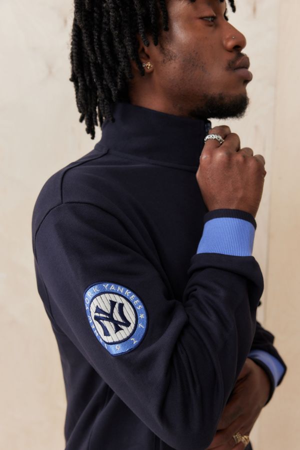 Slide View: 2: Haut de survêtement New Era UO Exclusive NY Yankee