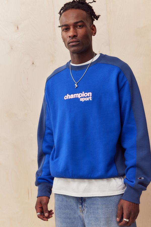 Slide View: 1: Champion UO Exclusive Blue Retro Sweatshirt