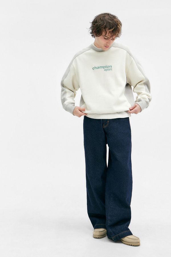 Slide View: 3: Champion UO Exclusive Retro Sweatshirt