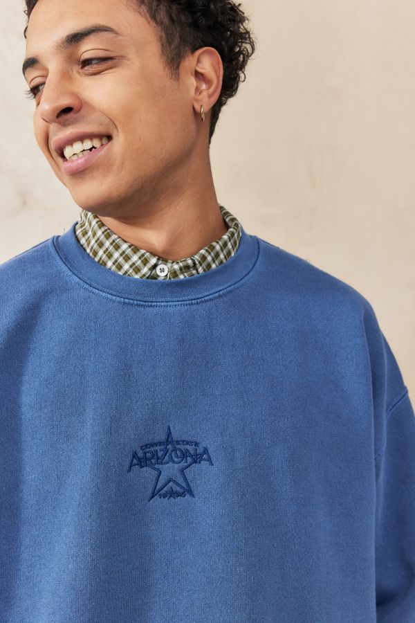 Slide View: 3: UO Arizona Embroidered Sweatshirt