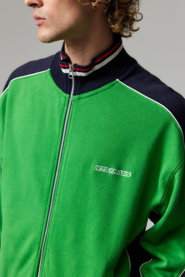 Slide View: 2: iets frans... Green Panel Track Top