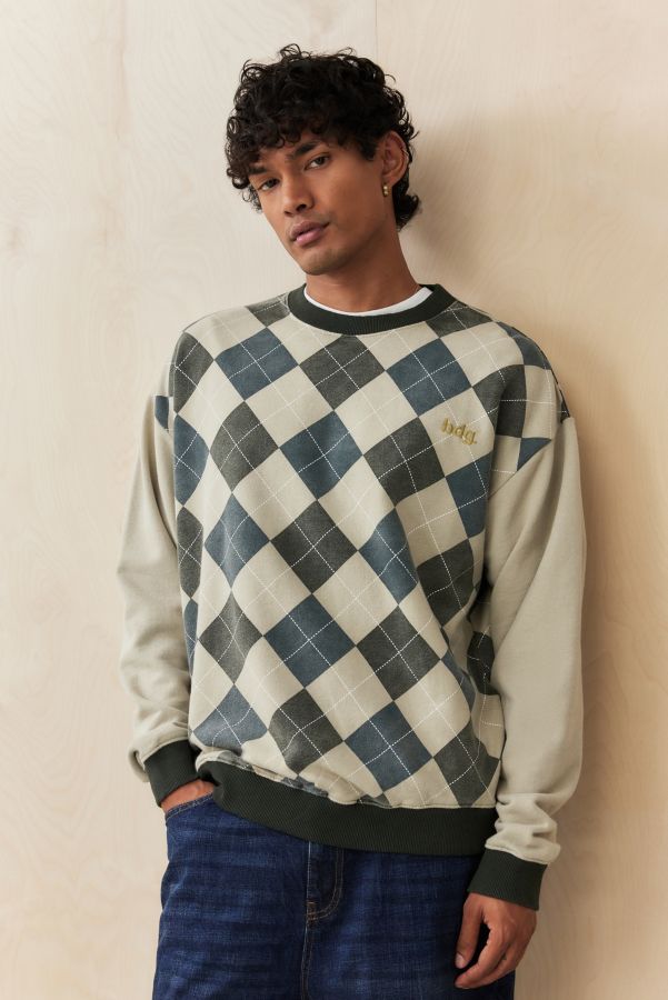 Slide View: 1: BDG Argyle Washed Sweatshirt