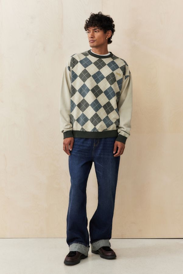 Slide View: 3: BDG Argyle Washed Sweatshirt