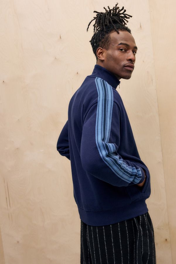 Vista diapositiva: 4: iets frans... Navy Taped Track Top