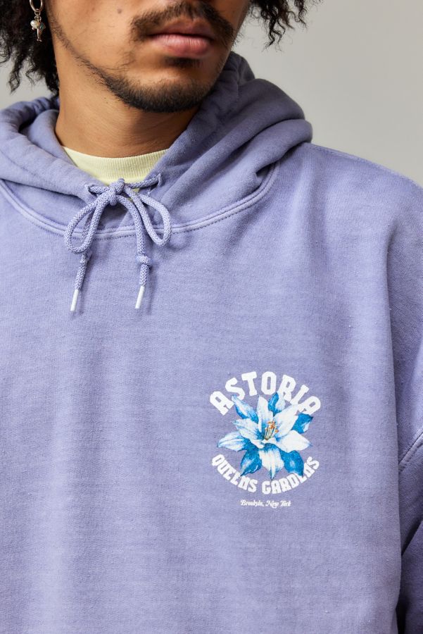 Slide View: 4: UO Lilac Astoria Hoodie