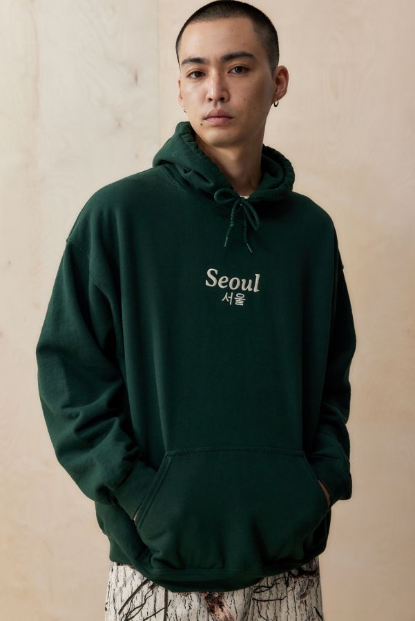 Slide View: 1: UO Green Seoul Hoodie