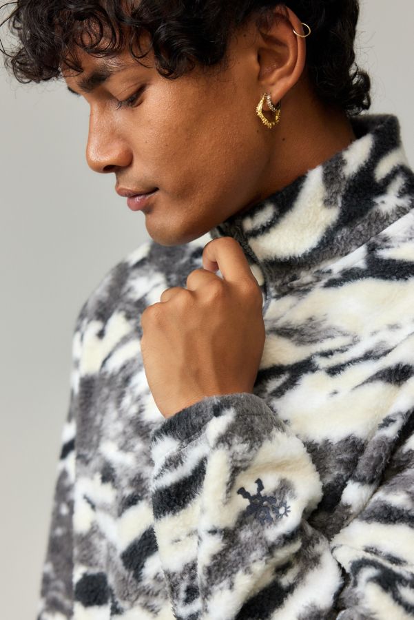 Slide View: 3: Ayker Abstract Camo Fleece