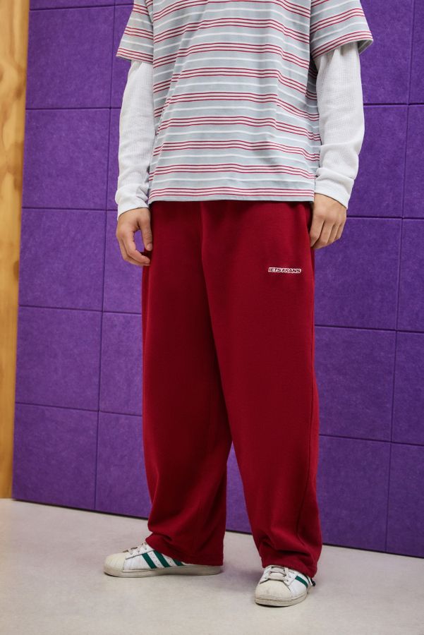 Slide View: 1: iets frans... Red Harri Joggers