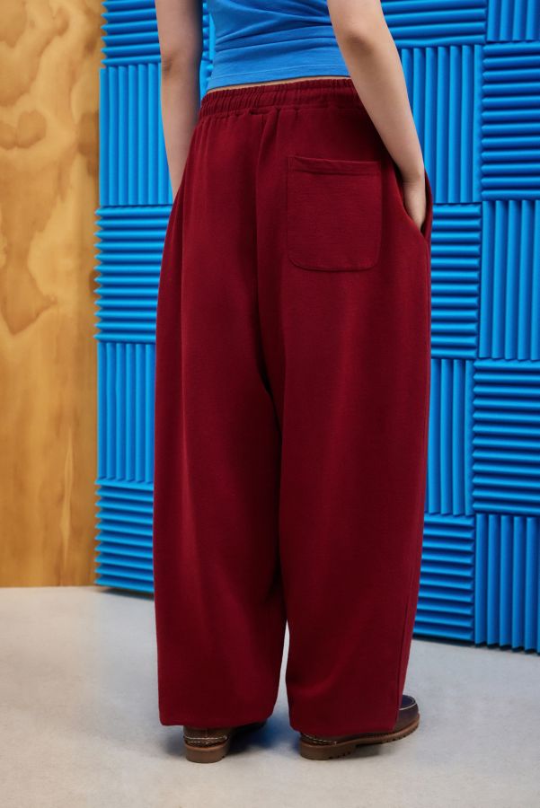 Slide View: 9: iets frans... Red Harri Joggers