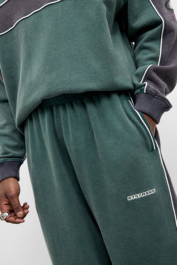 Vista diapositiva: 3: iets frans... Green & Navy Harri Panelled Joggers