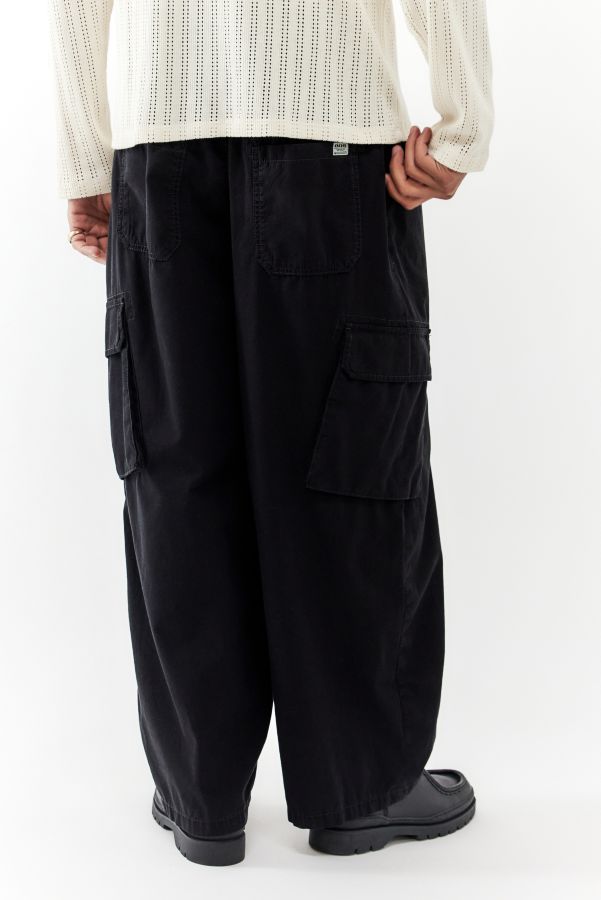 Slide View: 3: BDG Black Balloon Cargo pants