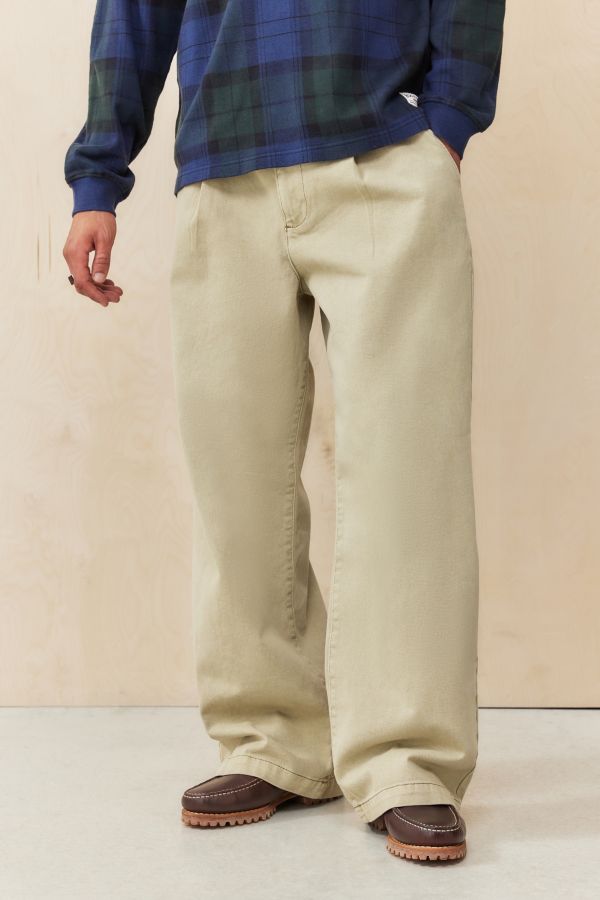 Slide View: 1: BDG Eli Chino Trousers