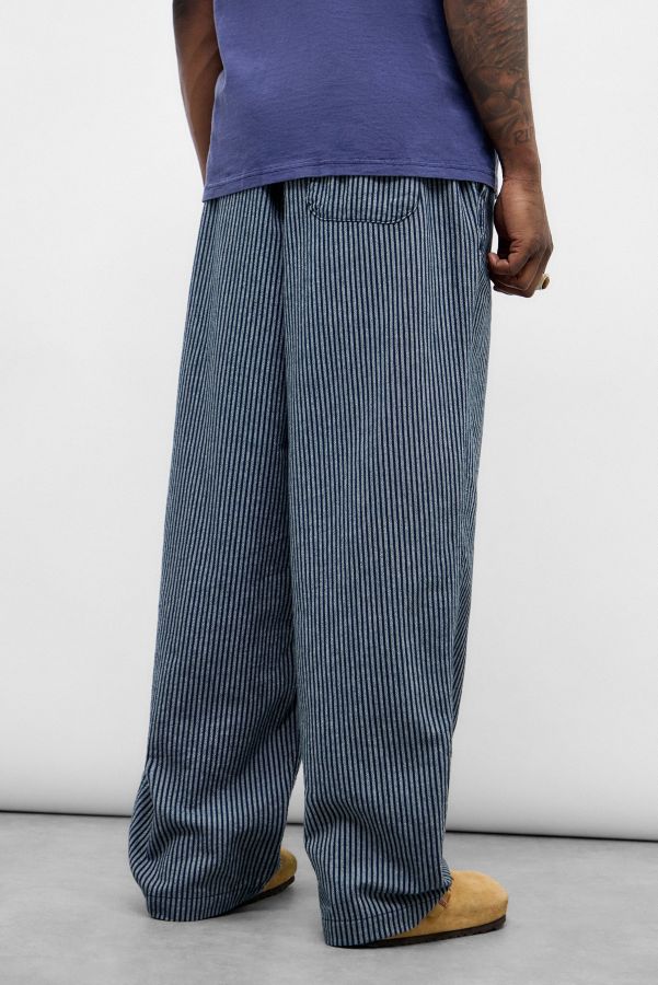 Vista diapositiva: 4: BDG Flood Stripe Trousers