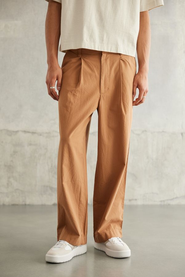 Slide View: 1: Standard Cloth Jason Taupe Wide Leg Trousers