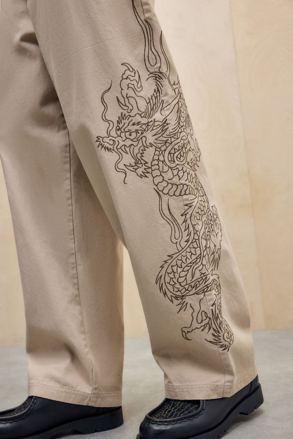 Vista diapositiva: 3: Pantaloni Ed Hardy UO Exclusive Sand Dragon Outline