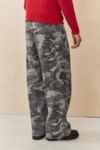 Thumbnail View 4: Jaded London Schwarz Camouflage Tief Taille Colossus Jeans