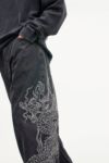 Thumbnail View 6: Jeans brodés de dragon Ed Hardy UO Exclusif