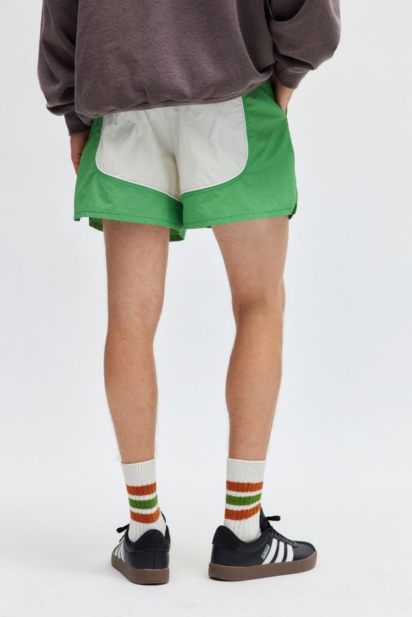 Slide View: 5: UO Fußball Shorts