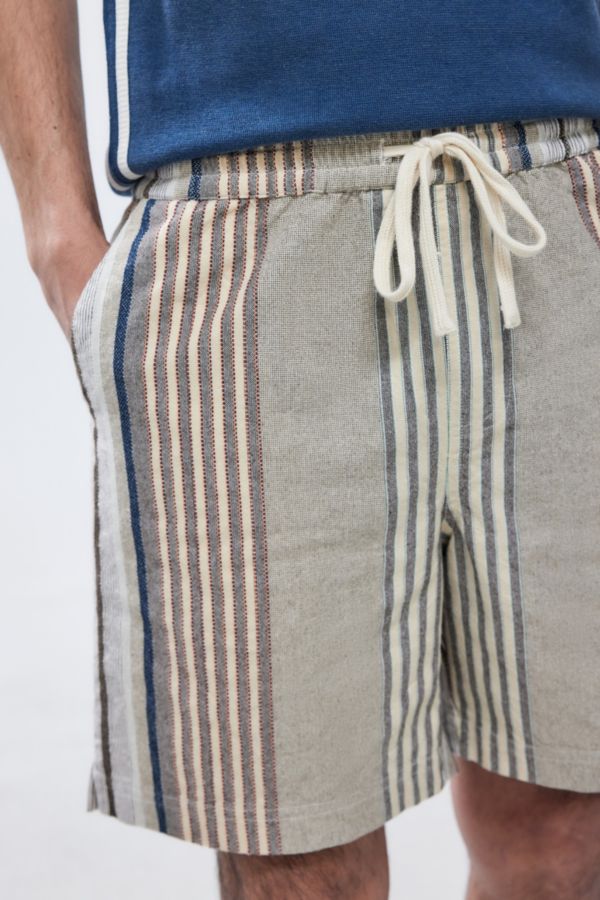 Vista de diapositivas: 1: Pantalones Cortos UO Nomad Rayas Marrones