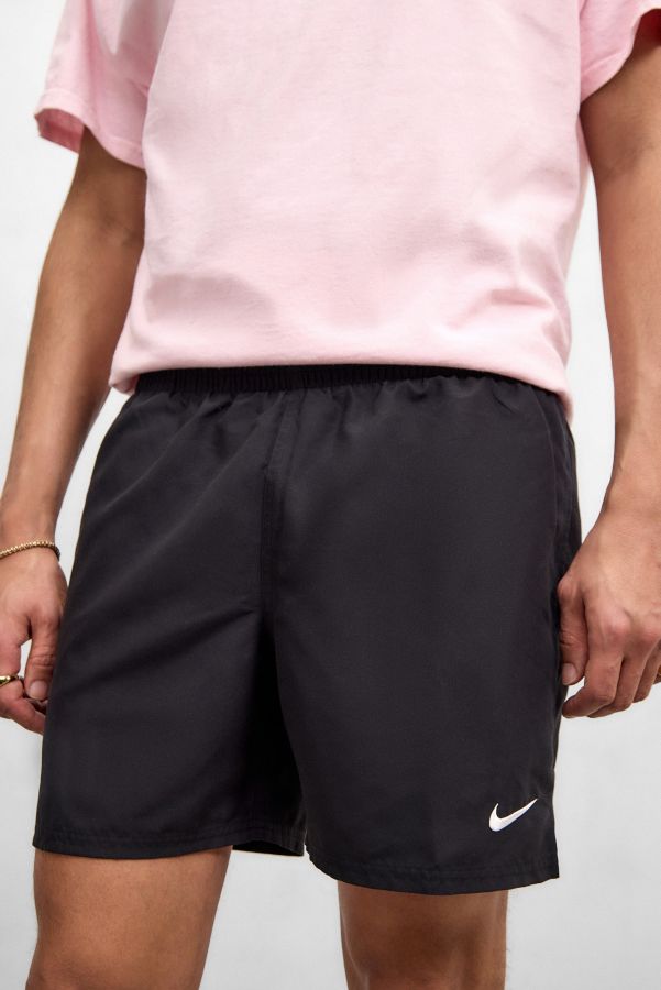 Slide View: 1: Nike – Badeshorts in Schwarz