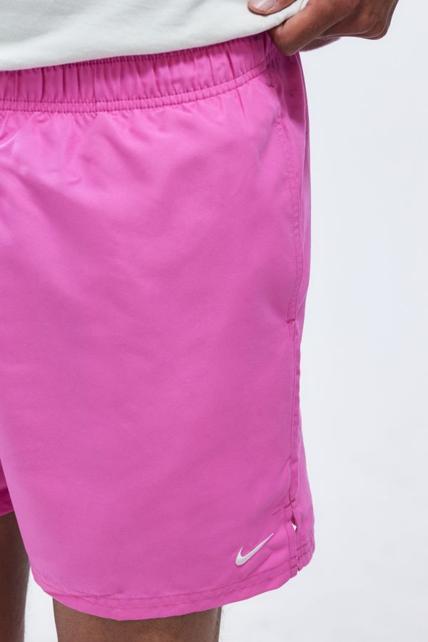 Slide View: 4: Nike Swim – Verspielte Badeshorts in Rosa