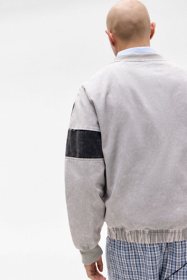 Slide View: 4: Umbro Griffin Washed Diamond Sweatshirt