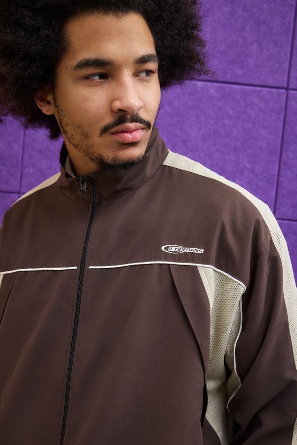 Vista diapositiva: 2: iets frans... Brown Mesh Track Jacket