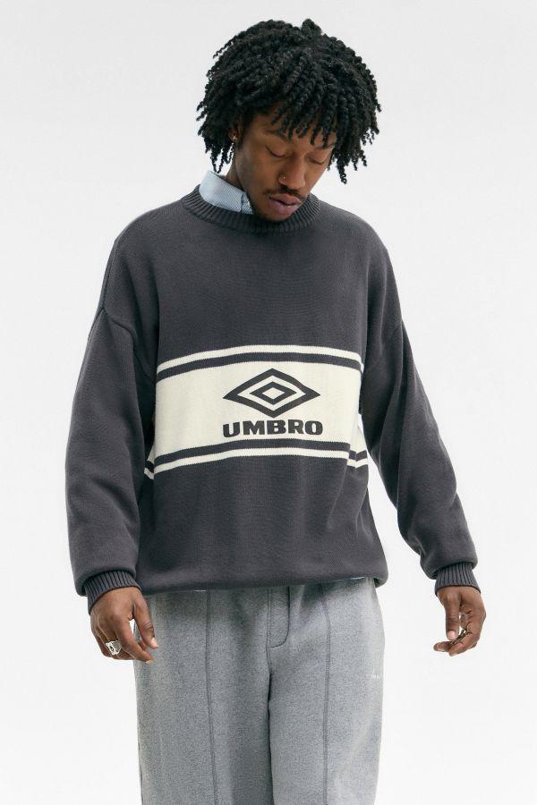 Slide View: 1: Pull en maille Umbro UO Exclusive Logo