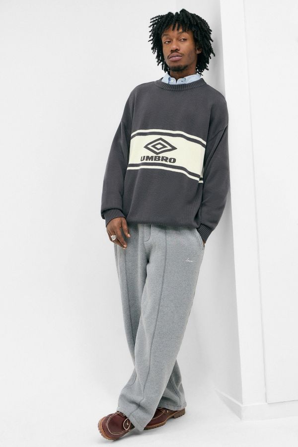 Slide View: 2: Pull en maille Umbro UO Exclusive Logo