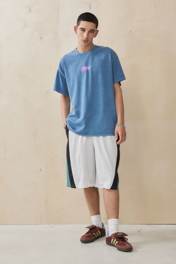 Slide View: 3: UO NV Ground Motif T-Shirt 