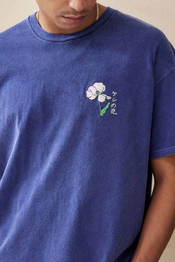 Slide View: 2: UO Flower Embroidered T-Shirt