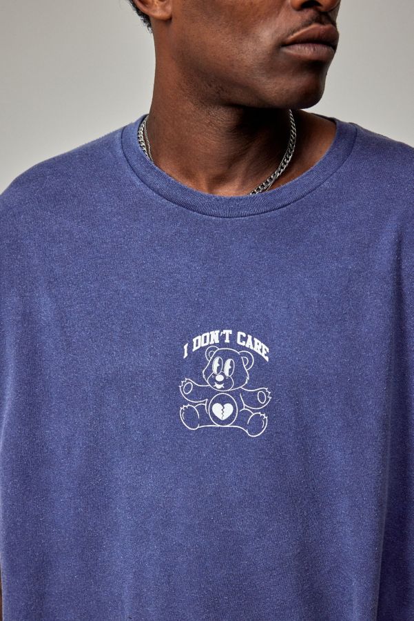 Slide View: 3: UO Care Bear Motiv T-Shirt