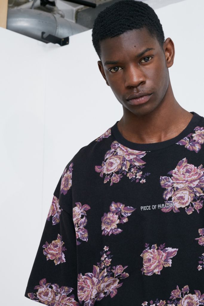 UO Black Floral Print Short-Sleeve Tee | Urban Outfitters UK