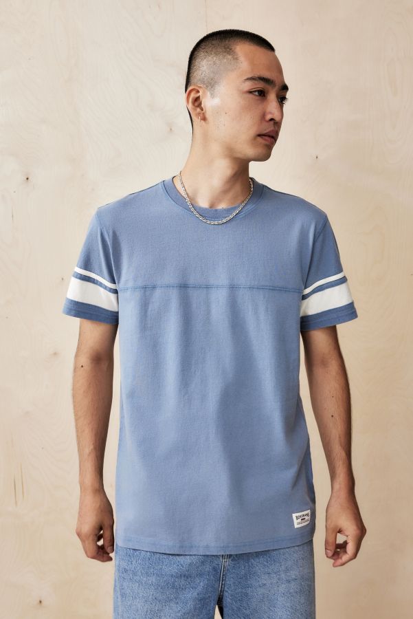 Slide View: 1: BDG Blaues Panelled T-Shirt