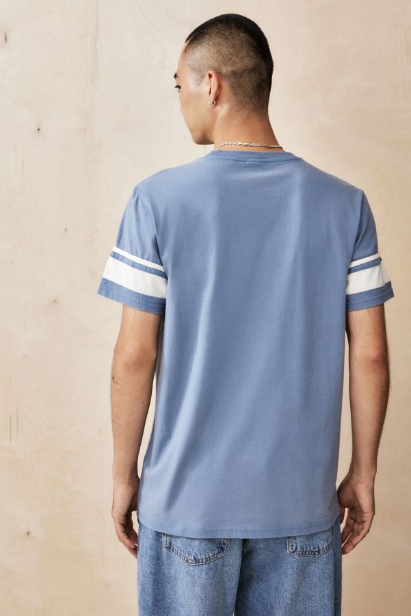 Slide View: 4: BDG Blaues Panelled T-Shirt