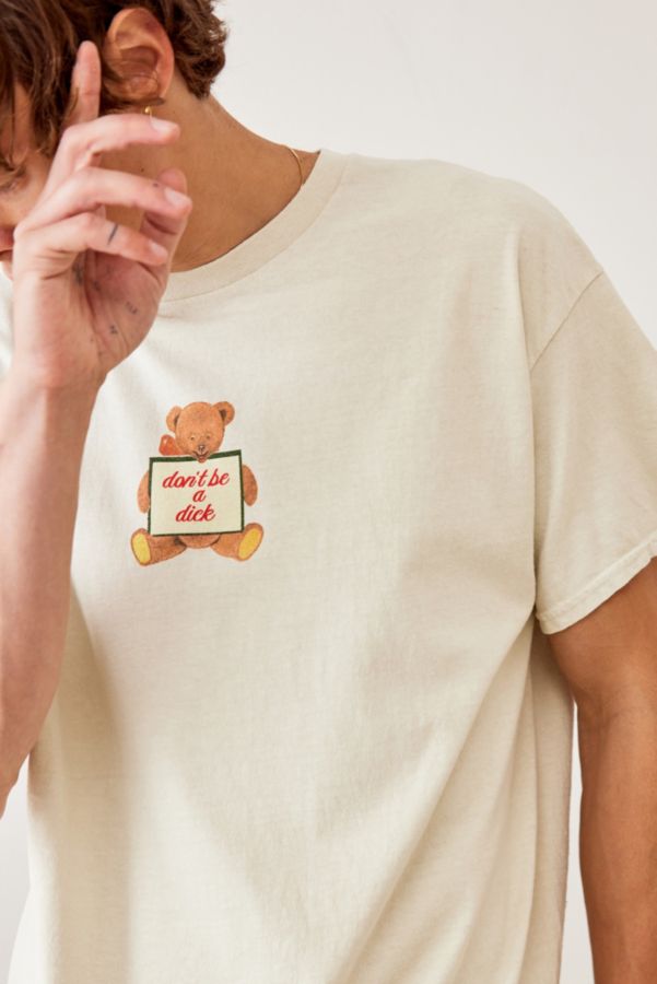 Vista de diapositivas: 1: UO Teddy Don't Be A D*ck T-Shirt