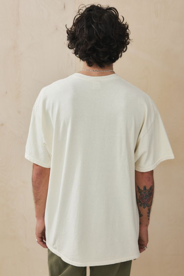 Slide View: 4: UO – T-Shirt „Elegance“ in Ecru 