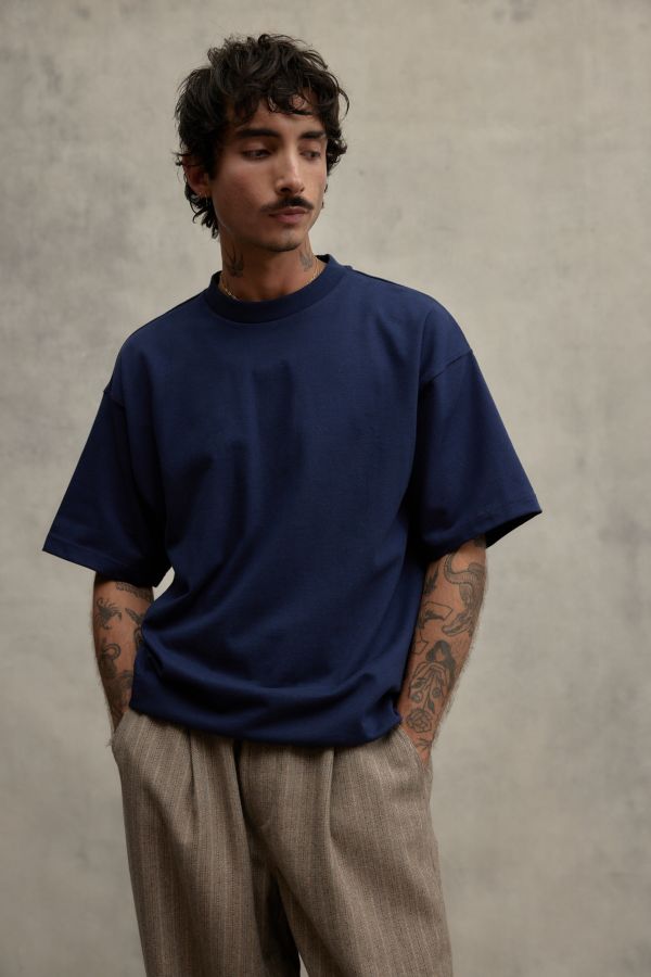 Slide View: 1: Loom Navy Premium T-Shirt