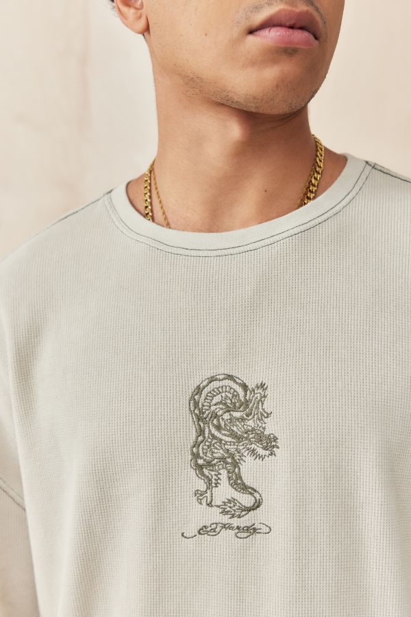 Slide View: 3: Ed Hardy - T-shirt Dragon Soul gaufré, exclusivité UO 