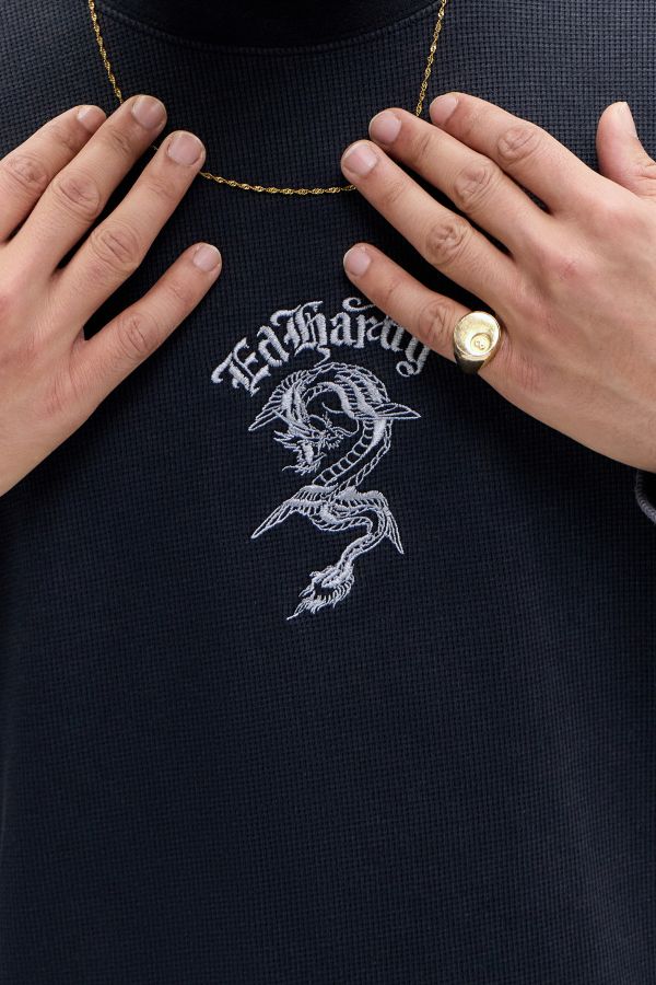 Slide View: 4: T-shirt gaufré Ed Hardy UO Exclusive Black Dragon