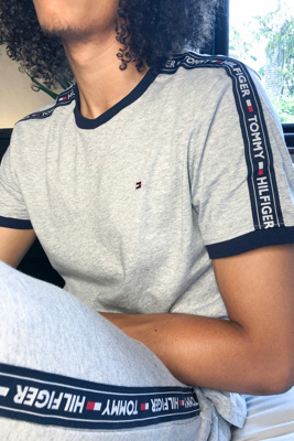 tommy hilfiger taped t shirt