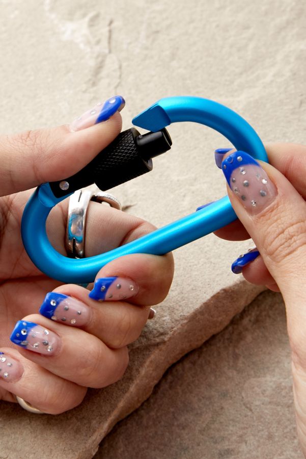 Vista diapositiva: 3: UO Classic Blue Carabiner Clip