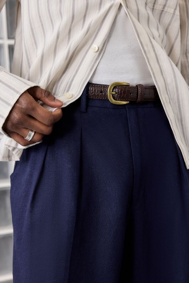 Slide View: 1: Loom Brown Croc Belt