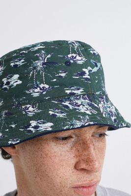 lacoste reversible bucket hat