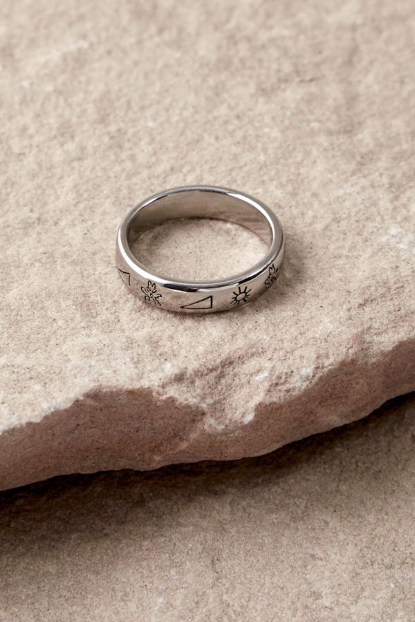 Slide View: 3: UO Nomad Engraved Ring 