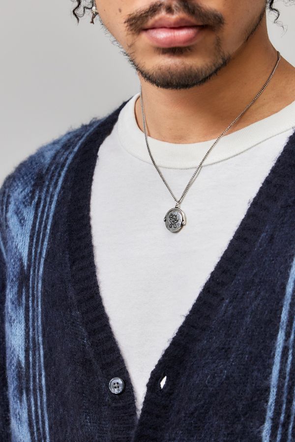 Slide View: 1: Collier pendentif Nomad UO