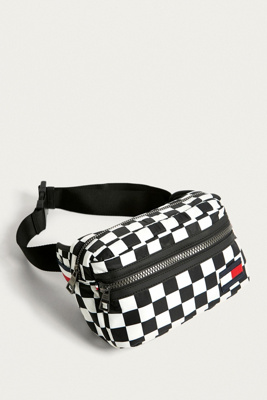 tommy hilfiger fanny pack urban outfitters