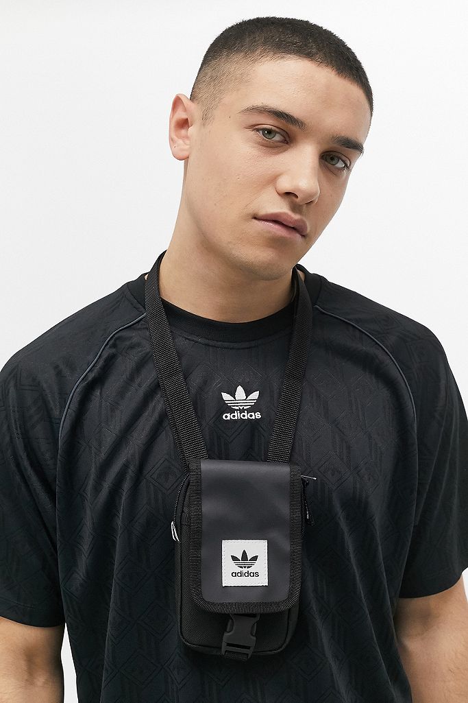 adidas originals pochette adidas originals pochette