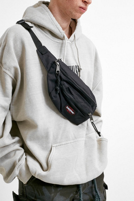 eastpak doggy bag